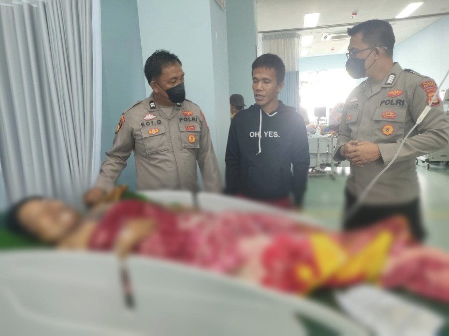 Ibu dan Anak Tersambar Petir