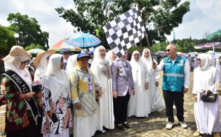 Bupati Hj Ratna Machmud Apresiasi Manasik Haji Untuk Anak PAUD